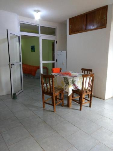 One-Bedroom Apartment image 6