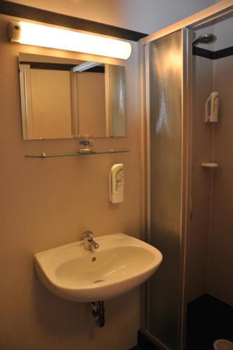 MOTEL ARBOTEL 24h self check-in - image 9