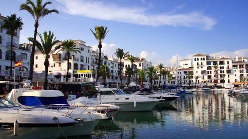 Manilva Apartment - image 11