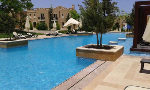 Mountain View luxe chalet Ras elhikma families only in ซาวียัต ไอลัต นูห์