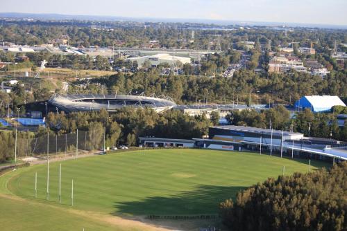 Modern 2BR * City Views * Sydney Olympic Park - image 11