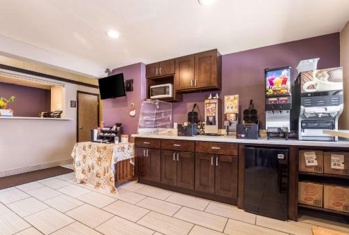 Rodeway Inn & Suites Big Water - Antelope Canyon - image 9