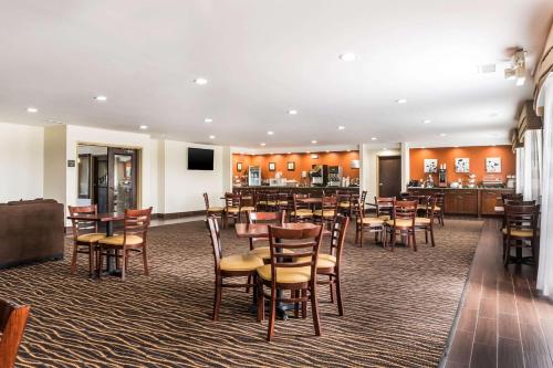 Sleep Inn North Liberty/Coralville - image 2