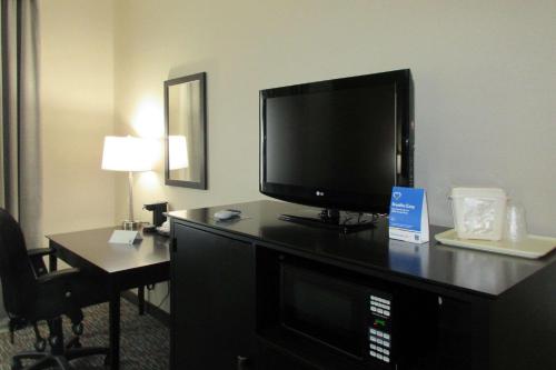 Comfort Inn - Accommodation - Port Huron