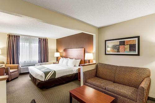 Quality Inn Sheboygan - image 6