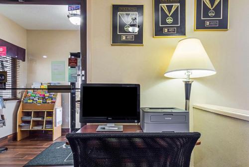 Quality Inn Sheboygan - image 9