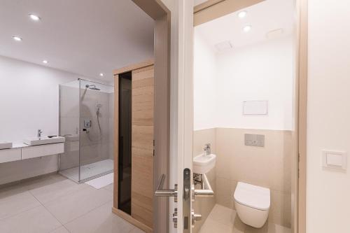 OliverLux Aparthotel - image 2