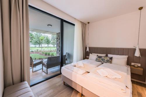 OliverLux Aparthotel in Tihany