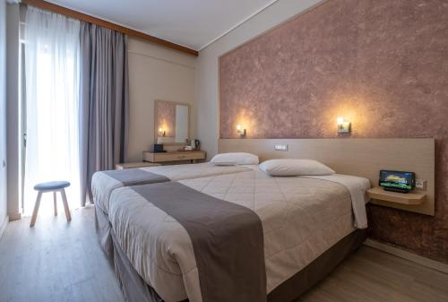 Acropolis View Hotel - image 8