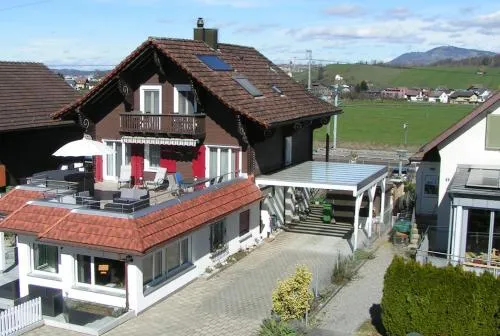 Pension Chalet Charme in Siebnen, Schweiz