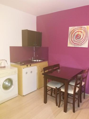 Manos Apartments 2