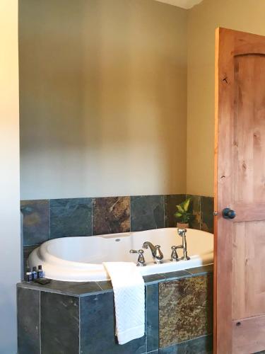 Wesbert Winery & Guest Suites