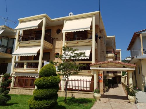  House Sartios in 63072 Sarti