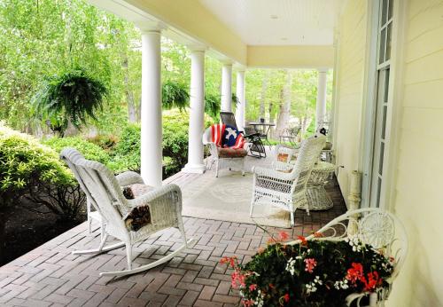 A Walk in the Woods Bed and Breakfast in Southold, USA