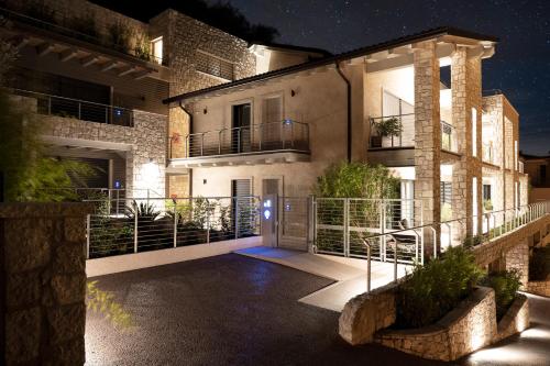 Sunset Residence - image 7