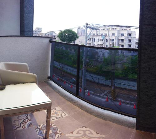 82行旅電梯民宿 來電享優惠 82行旅電梯民宿 來電享優惠