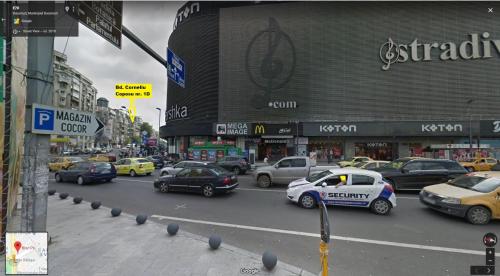 Domum Unirea, Plaza 4