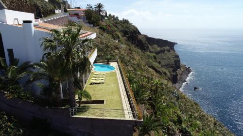 An uninterrupted 180º overlooking the Atlantic Ocean. gîte à louer Ribeiro de José Luís