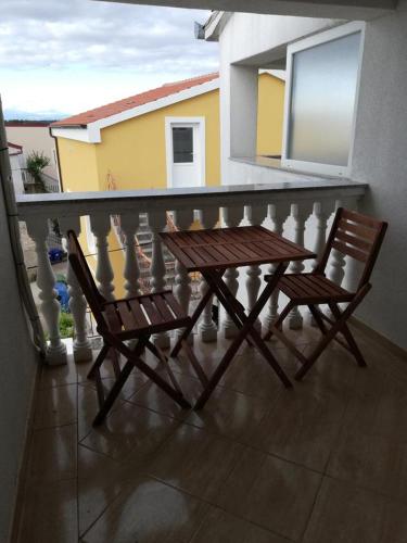 Apartments by the sea Tkon Pasman - 17360 - image 2