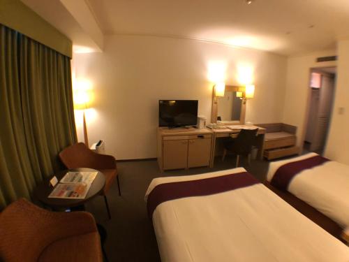 room detail thumbnail 1