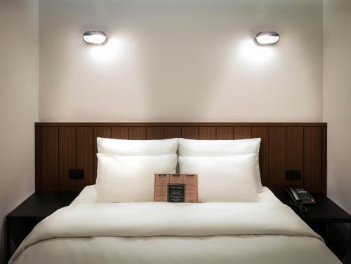 2023 루미아 호텔 명동 (Lumia Hotel Myeongdong) 호텔 리뷰 및 할인 쿠폰 - 아고다 2023 루미아 호텔 명동 (Lumia Hotel Myeongdong) 호텔 리뷰 및 할인 쿠폰 - 아고다