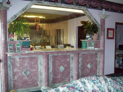 Western Inn Express - image 6