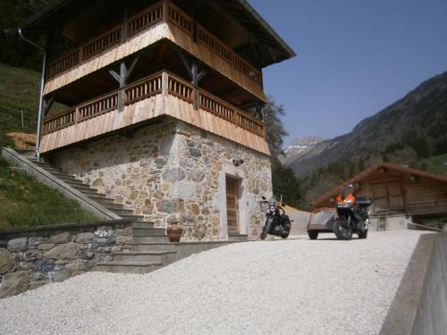 Mazot de Joe avec son hammam entre la Clusaz et Annecy