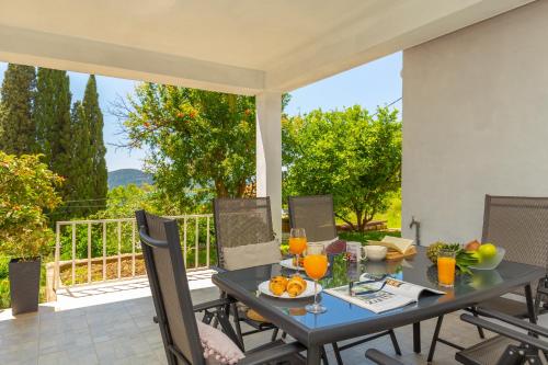  Summer Chill Apartment, Unterkunft in Trsteno