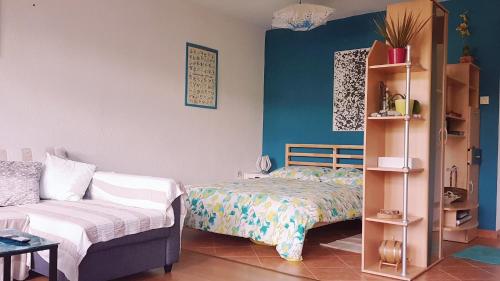 Apartments and Rooms Suzana