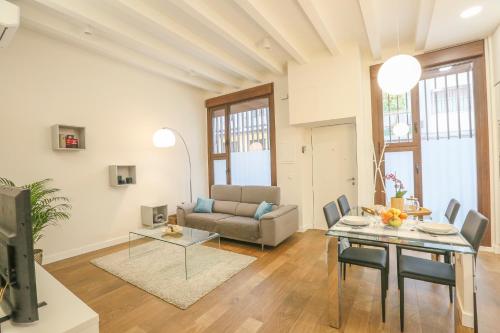 T&L TRIANA LOFT - Feel at Home, Sevilla (Foto 2)