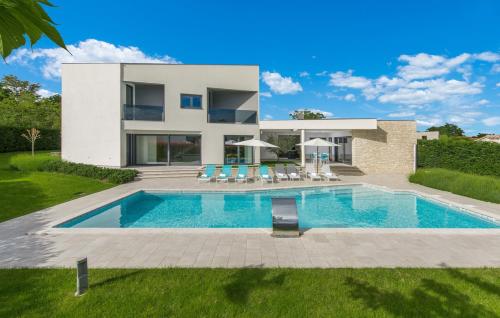 Contemporary Villa Nada with Pool and Sauna