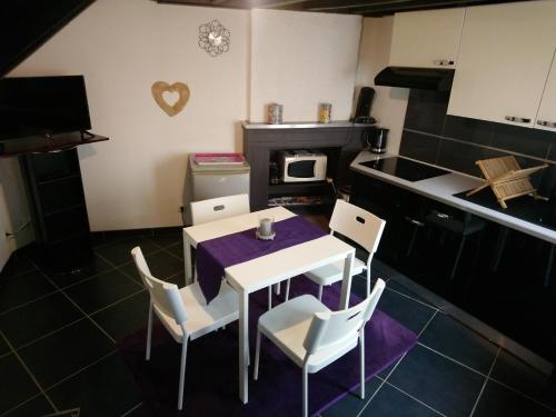 La maisonnette d'Avesnieres