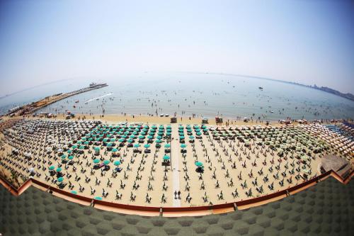 Perandor Beach - image 8
