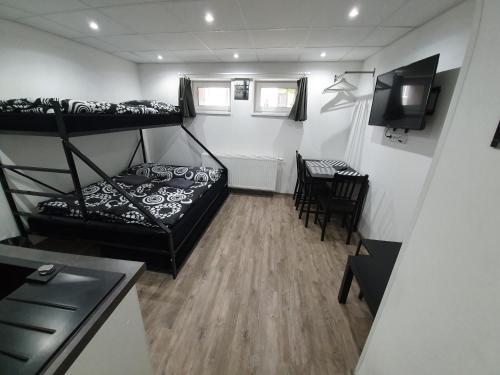 Small Apartments Denisa Business 4