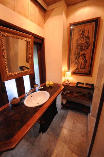 #1 Beach Villa Bliss by TAHITI VILLAS
