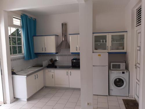 Maison du bien etre Baie mahault in Baie-Mahault