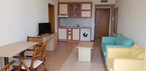 One-Bedroom Apartment with Sea View (2 Adults + 1 Child) room in Kaya Apartments