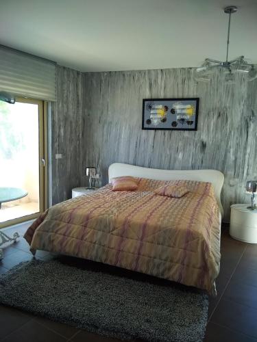  In front of the beach apartment in Kallithea (Chalkidiki)