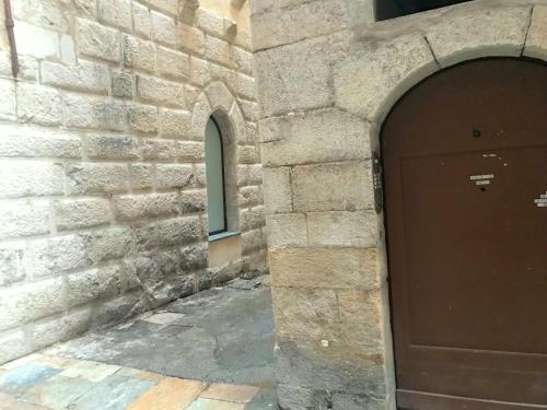 Intrare, Tres bel appartement dans le centre historique in Grasse