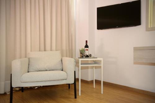 Pier Beach Hotel Apartments - image 2
