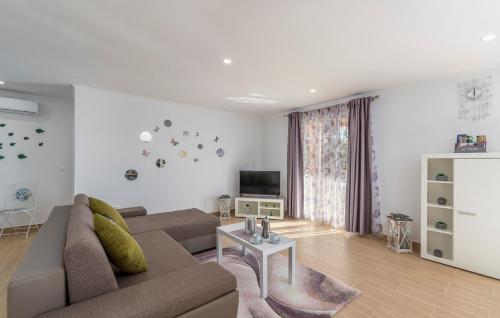 Apartment Kata with Private Pool - main image