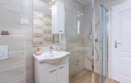 Apartment Kata with Private Pool - image 6