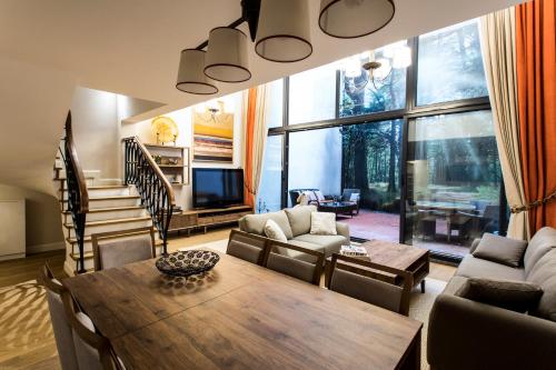 B&B Istanbul - Amazing Triplex Apartment By Deniz Suites - Bed and Breakfast Istanbul
