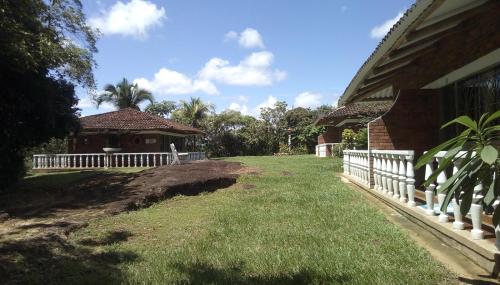 Hotel Campestre Luna Roja in Puerto Lopez