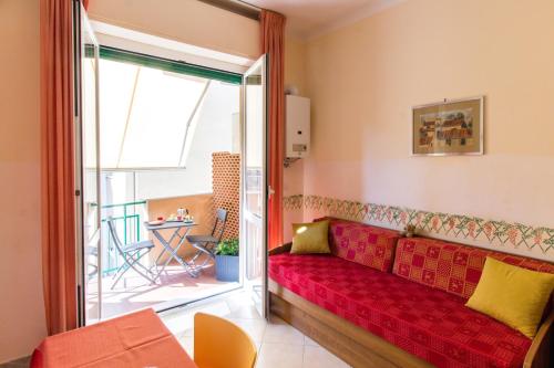 Standard One-Bedroom Apartment (4 Adults) image 6
