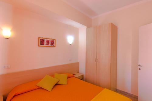 Standard One-Bedroom Apartment (2 Adults) image 6