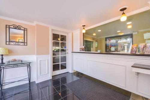 Laguna Inn and Suites in San Juan Capistrano, USA