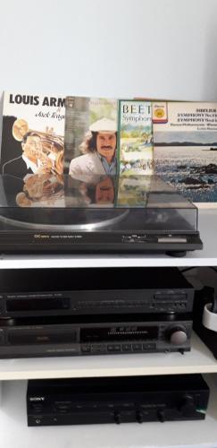  Family Apartments in the City in Moírai