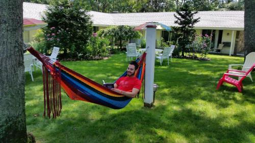 Hamptons Vacation Inn - 정원