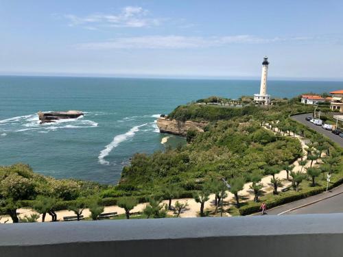 B&B Biarritz - Studio 3* Vue Mer Parking Régina et Golf - Bed and Breakfast Biarritz